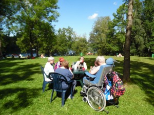 Bewohnerrunde im Garten